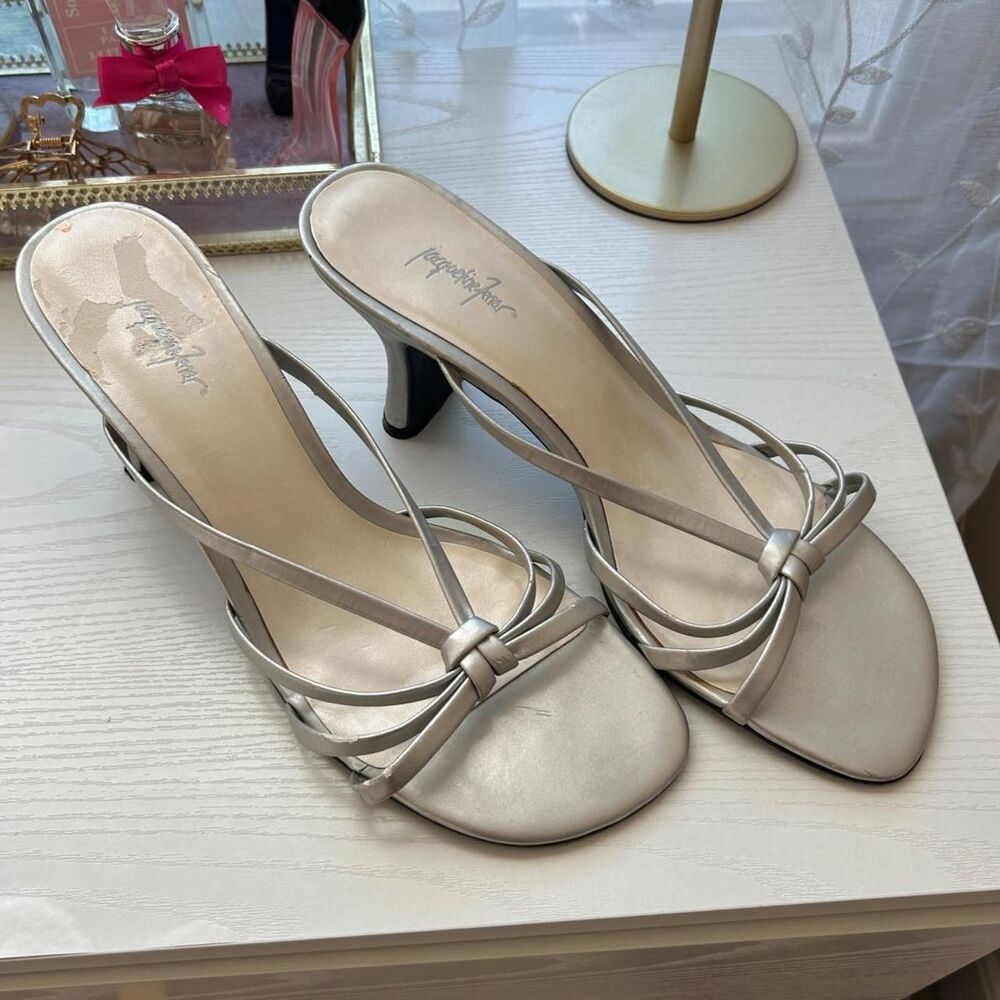 Jaclyn-smith Women's Kitten Heel